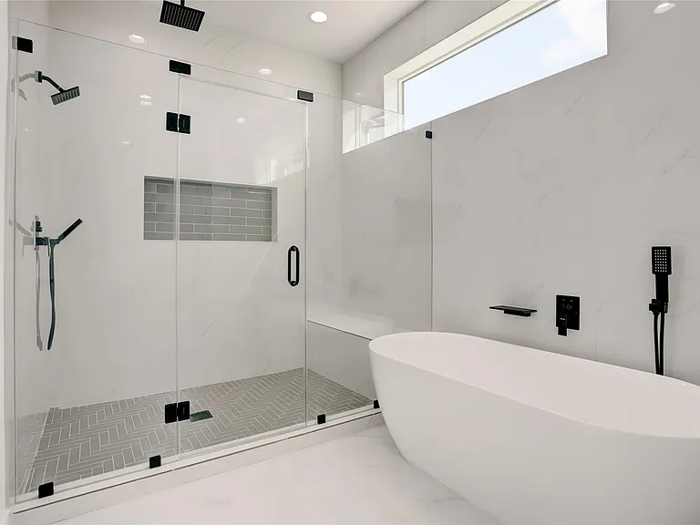 6816 Hartland Ave — Photo 24