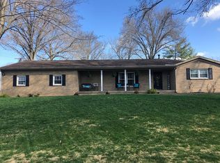 8521 W Chapel Hill Dr, Evansville, IN 47712