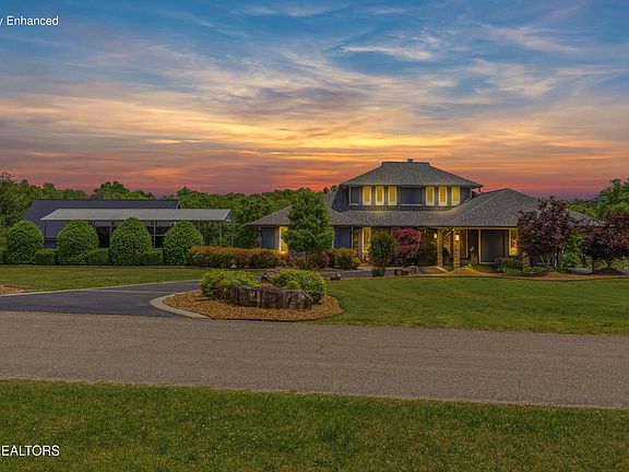 2nd image of 401 Gholdston Dr