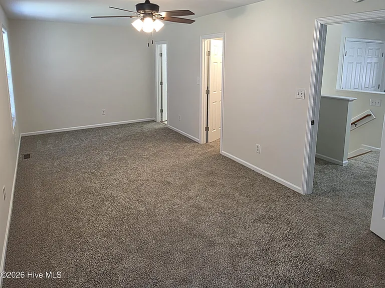 109 Cheyenne Ct — Photo 12