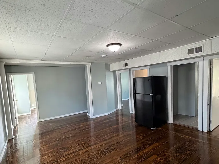766 Plymouth Ave #2W — Photo 6