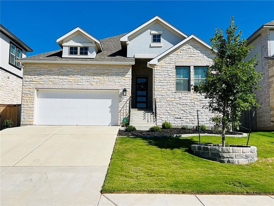 2nd image of 720 Pinnacle View Dr