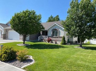 372 Autumnwood Dr, Rigby, ID 83442