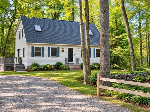 45 Keystone Drive, Waterboro, ME 04061