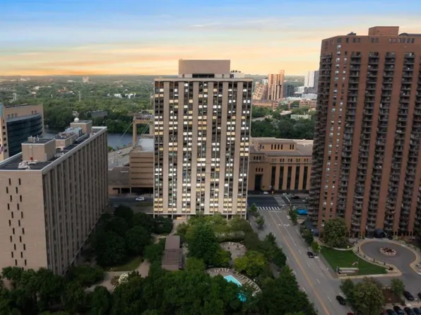 15 1st St S #A1613, Minneapolis, MN 55401