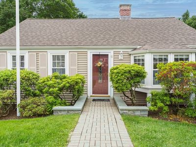 6 Gilbert Rd, Natick, MA, 01760