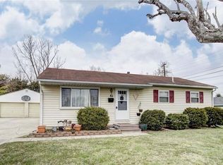 125 Locust Dr, Fairborn, OH 45324