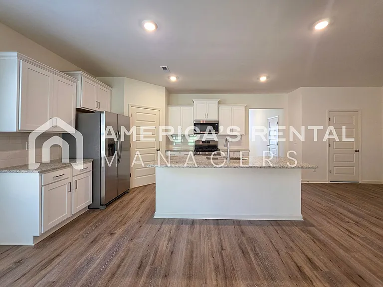 318 Ashland Dr SW — Photo 22