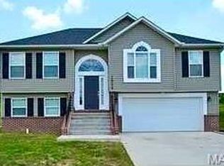 1954 N Sprigg St, Cape Girardeau, MO 63701