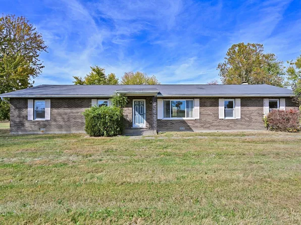 909 Hopewell Rd, Felicity, OH 45120