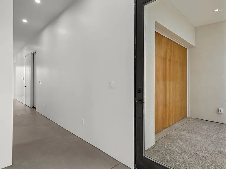 3601 E Coronado Rd #1 — Photo 6