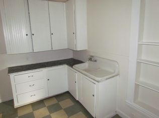 19 James St APT 3, Auburn, ME 04210