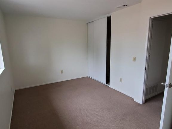 5th image of 1525 Grandon Ave