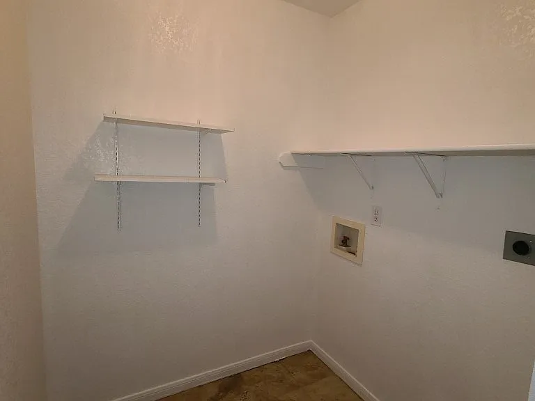 2802C Leroy Cir #C — Photo 18