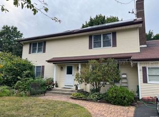 212 Buchanan St, Centerport, NY 11721