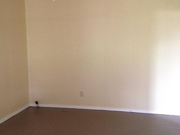 3rd image of 3734 Judson St