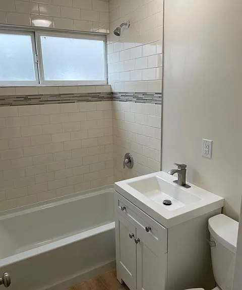 2537 Pierpont Blvd — Photo 2