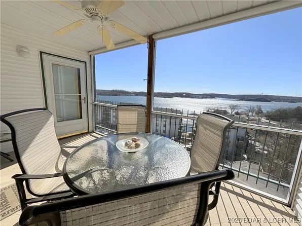 W1404 E Harbour Towne Dr #1404, Lake Ozark, MO 65049