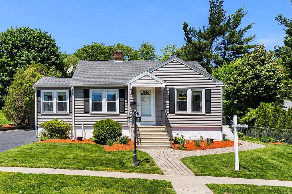 7 Varney St, Worcester, MA 01605 Zillow