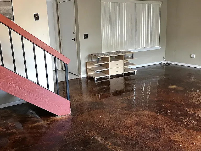 2819 Indian Creek Blvd — Photo 2