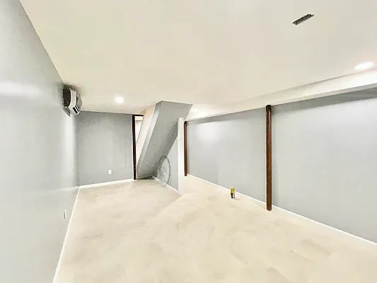 Rented by Pear NYC LLC | media 36