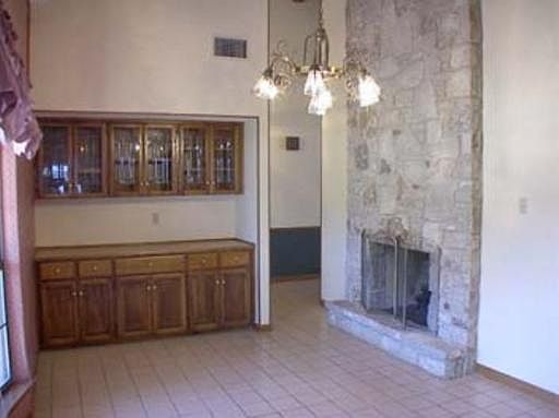 3rd image of 4411 HUNTINGTON WOODS