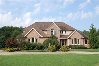 1st image of 676 Trellis Green Dr
