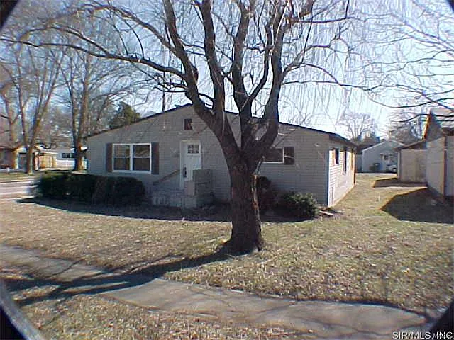 4436 Nameoki Rd photo 1
