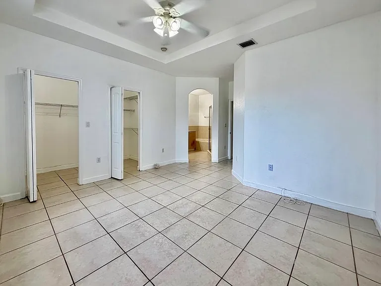 12362 SW 122nd St — Photo 8