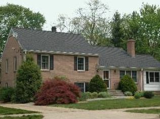 1206 Wake Forest Dr, Alexandria, VA 22307