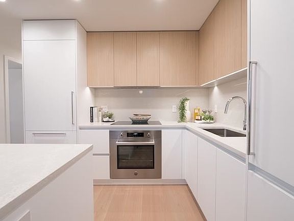 2nd image of 585 Kemsley Ave #205