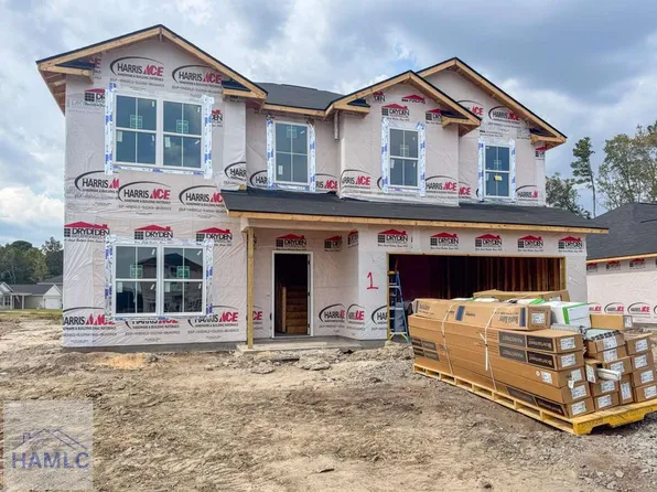 18 Providence Loop, Hinesville, GA 31313