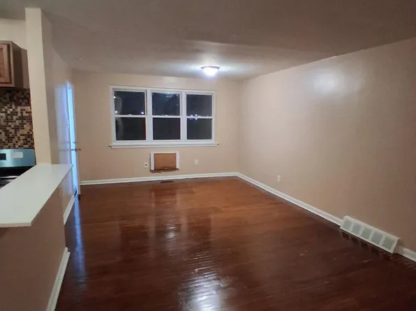 12508 Knights Rd #2, Philadelphia, PA 19154