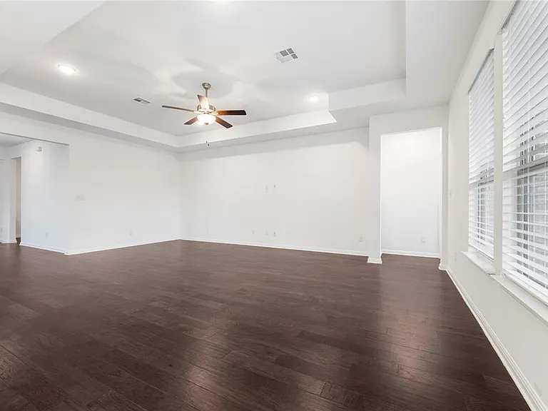 5146 Veranda Ter — Photo 29
