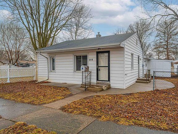 2nd image of 421 Decatur St