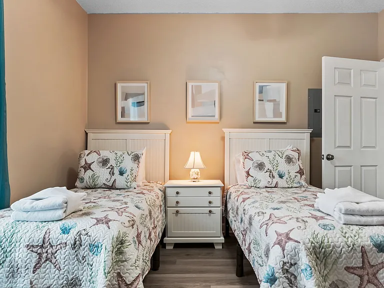 6203 Catalina Dr #1635 — Photo 28