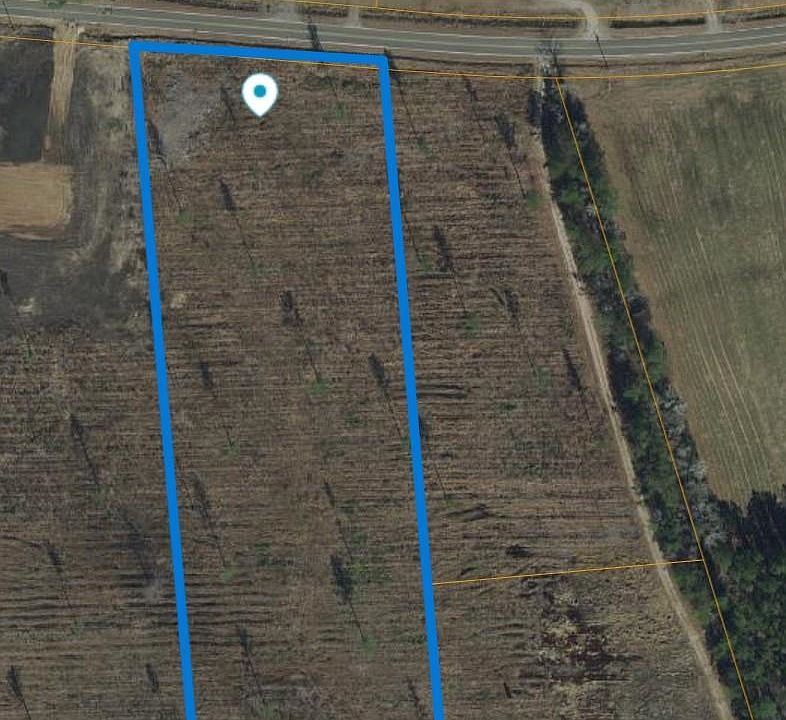 2nd image of 622 Hulls Island Rd.