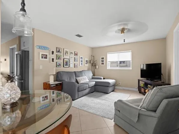 1600 NW 82nd Terrace, Plantation, FL 33322