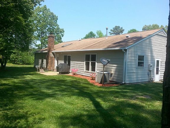 5th image of 203 Harlan Dr