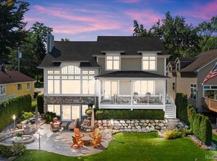 4390 Skusa Dr, Brighton, MI 48116