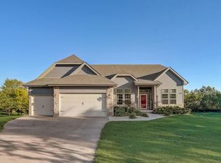 8684 N Stone Farm Rd, Edgerton, WI 53534