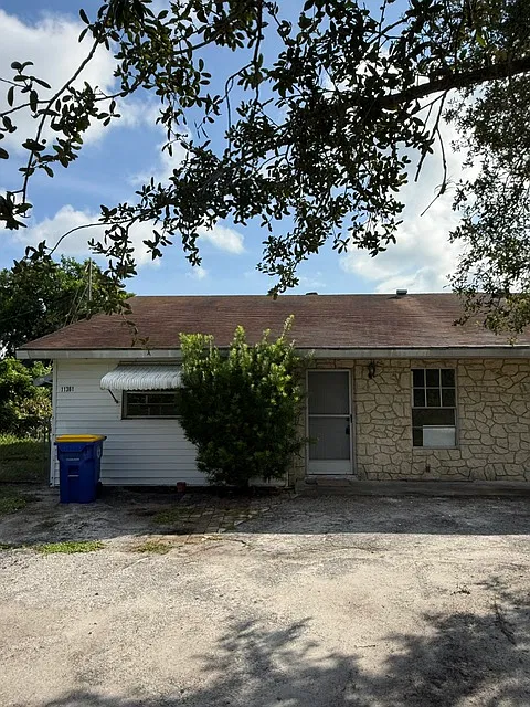 3 bed, $1,800 — Photo 4