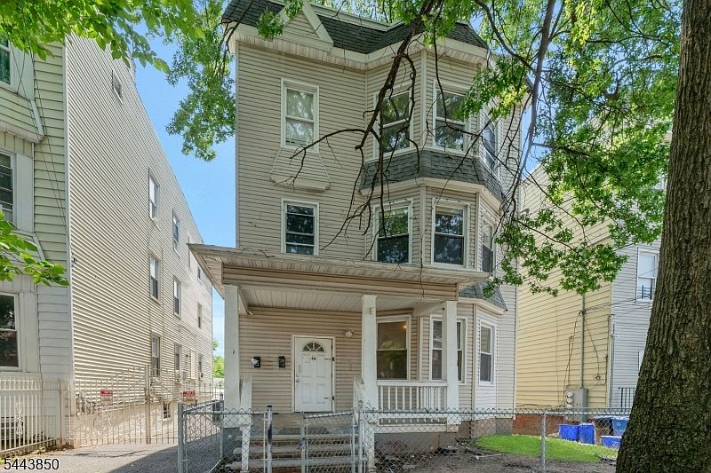 1st image of 46 Seymour Ave
