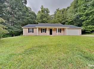25 Mountain Ct, Covington, GA 30016