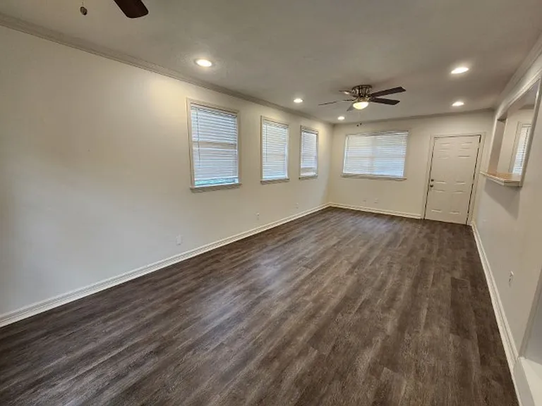 3112 Potter St — Photo 7