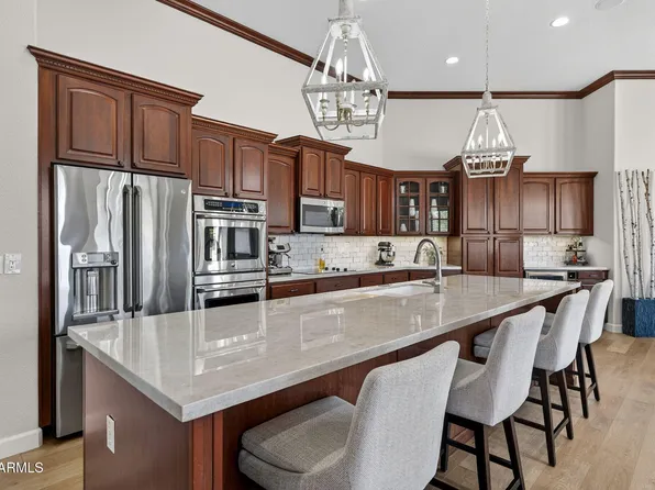 654 E HAMPTON Court, Gilbert, AZ 85295