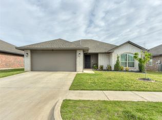 8517 NW 77th Pl, Oklahoma City, OK 73132