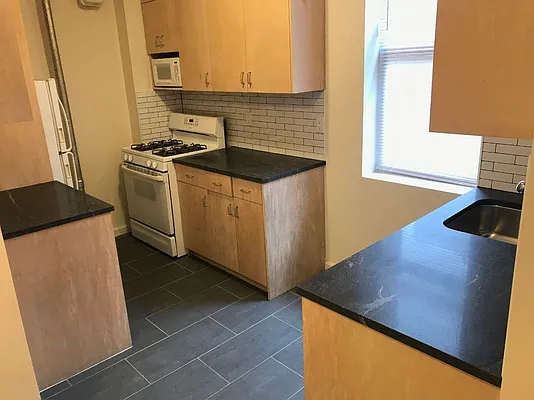 Rented by Level Group | media 32
