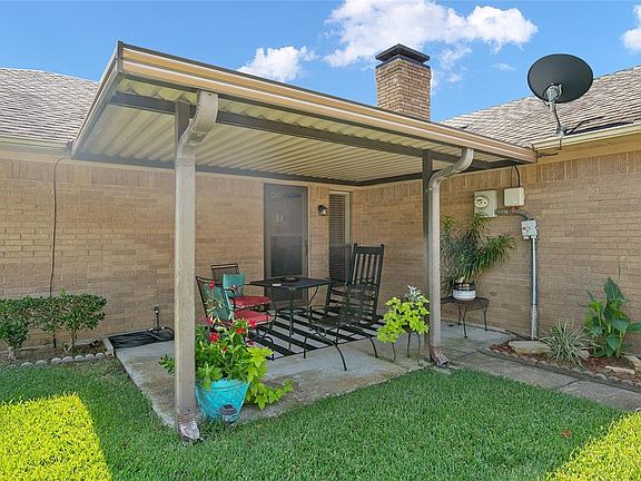 4th image of 1801 Eastgate Dr