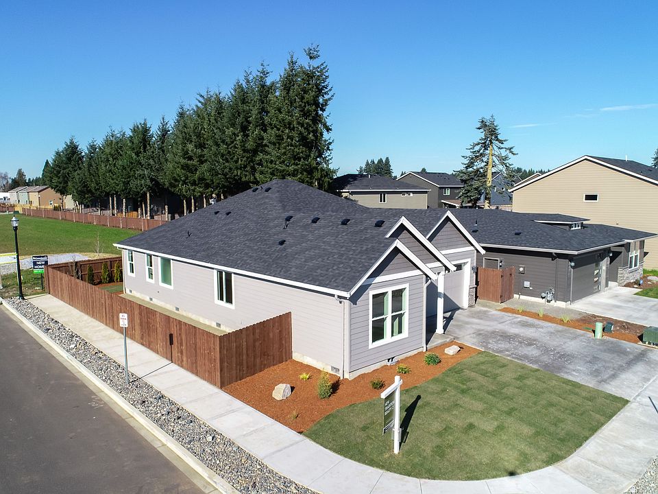 1st image of 10900 NE 122nd Pl
